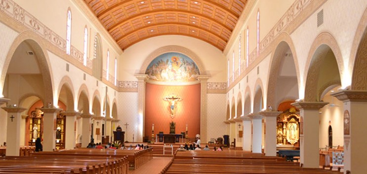 Tucson's Congregation Emanu-El and Dream City Church, the Catholic church in Tucson of Arizona